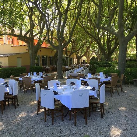 Hotel La Touloubre à La Barben Extérieur photo